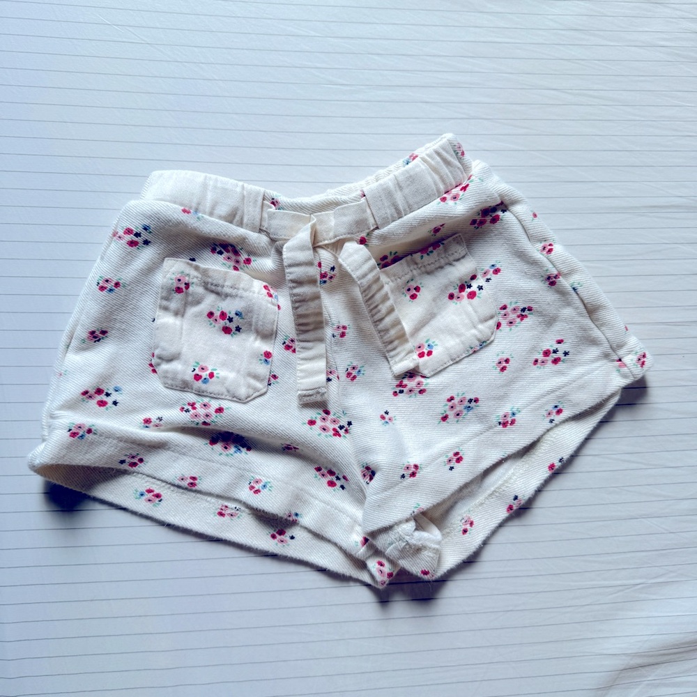 🌺 EEUC ZARA KIDS SHORTS - 4T floral